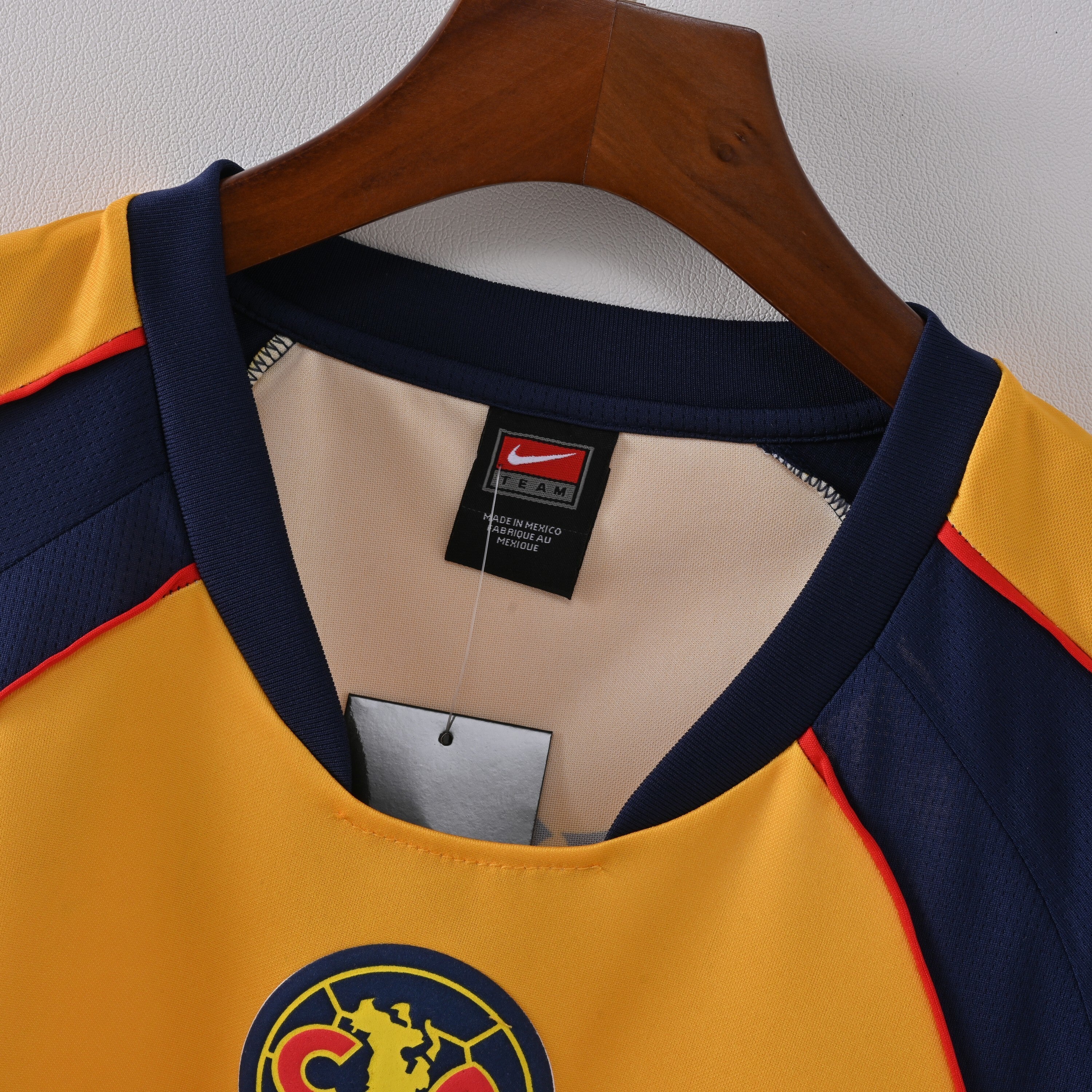 América Local (2001/02)