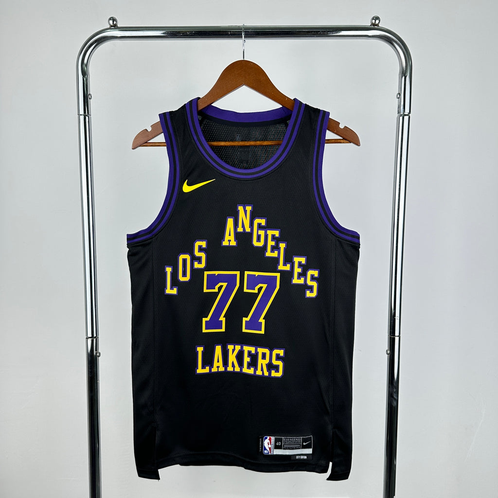 LA Lakers (Doncic)